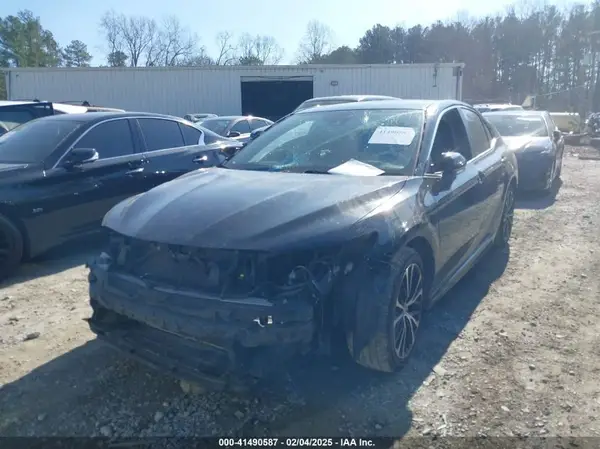 4T1B11HK8KU691979 2019 TOYOTA CAMRY - Image 2