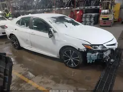 4T1B11HK8KU693697 2019 TOYOTA CAMRY