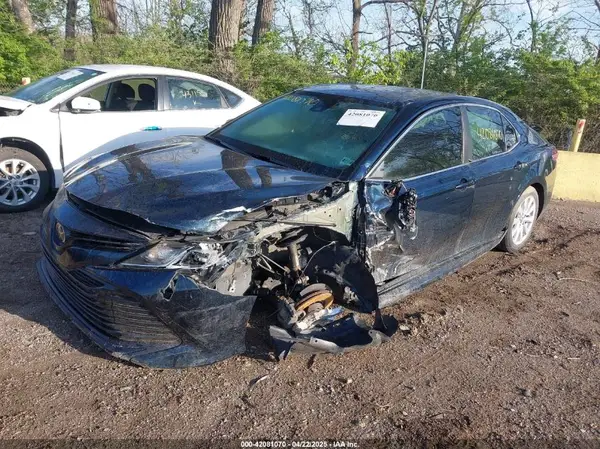 4T1B11HK8KU693988 2019 TOYOTA CAMRY - Image 2