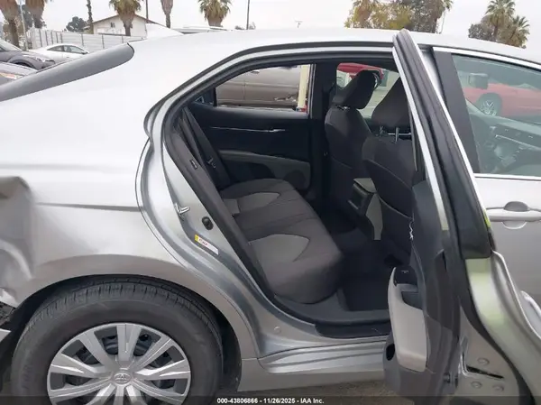 4T1B11HK8KU696485 2019 TOYOTA CAMRY - Image 8