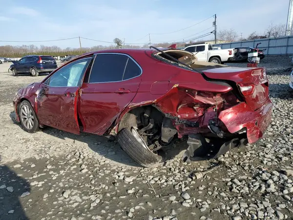 4T1B11HK8KU698138 2019 TOYOTA CAMRY - Image 2