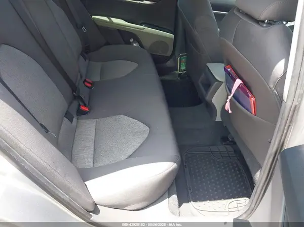 4T1B11HK8KU699998 2019 TOYOTA CAMRY - Image 8