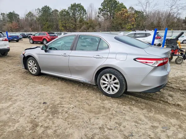 4T1B11HK8KU701264 2019 TOYOTA CAMRY - Image 2
