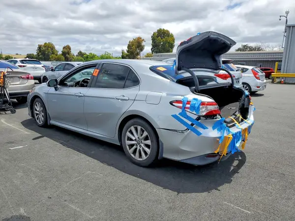 4T1B11HK8KU702799 2019 TOYOTA CAMRY - Image 2
