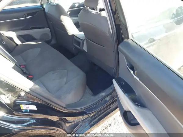 4T1B11HK8KU703709 2019 TOYOTA CAMRY - Image 8