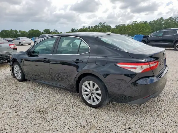 4T1B11HK8KU704763 2019 TOYOTA CAMRY - Image 2