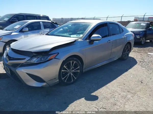 4T1B11HK8KU707419 2019 TOYOTA CAMRY - Image 2