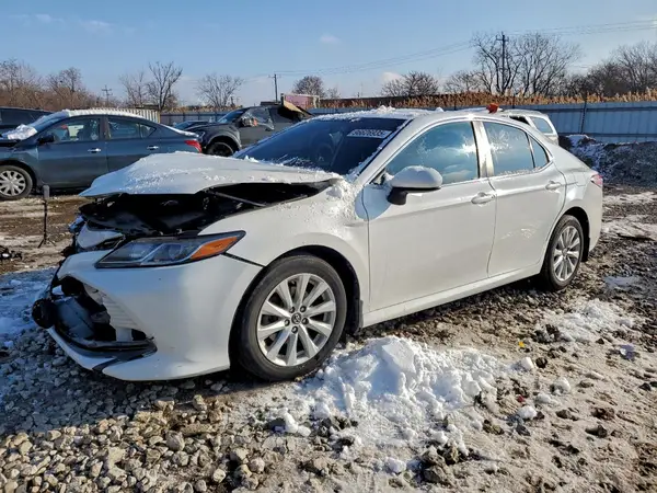 4T1B11HK8KU709803 2019 TOYOTA CAMRY - Image 1