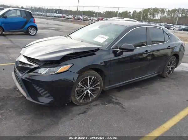 4T1B11HK8KU715603 2019 TOYOTA CAMRY - Image 2