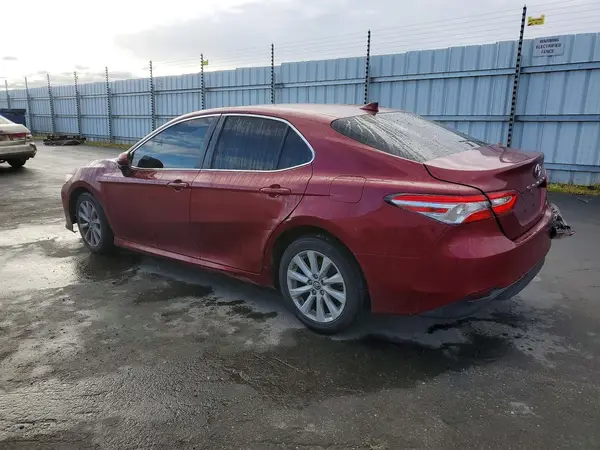 4T1B11HK8KU718422 2019 TOYOTA CAMRY - Image 2