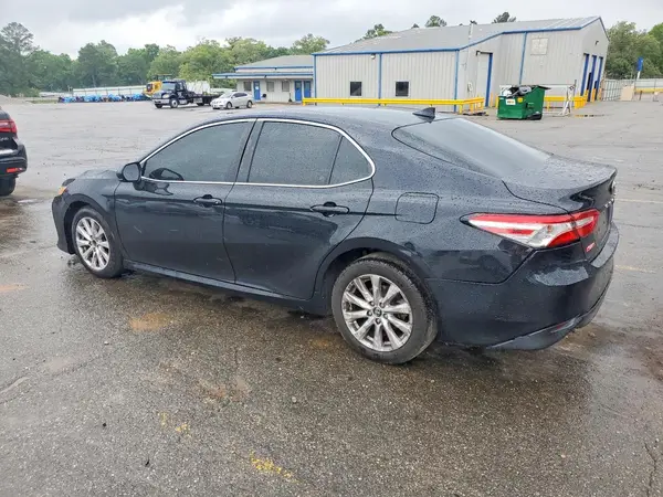 4T1B11HK8KU718615 2019 TOYOTA CAMRY - Image 2