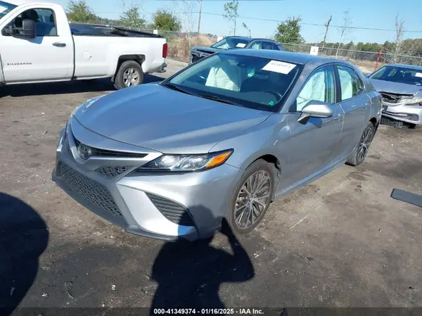 4T1B11HK8KU718792 2019 TOYOTA CAMRY - Image 2