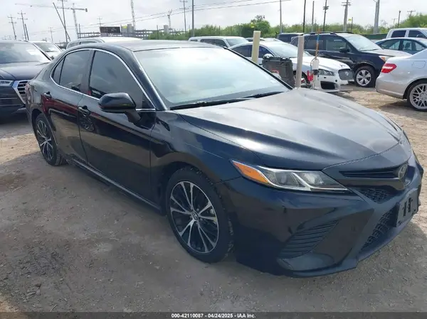 4T1B11HK8KU721269 2019 TOYOTA CAMRY - Image 1
