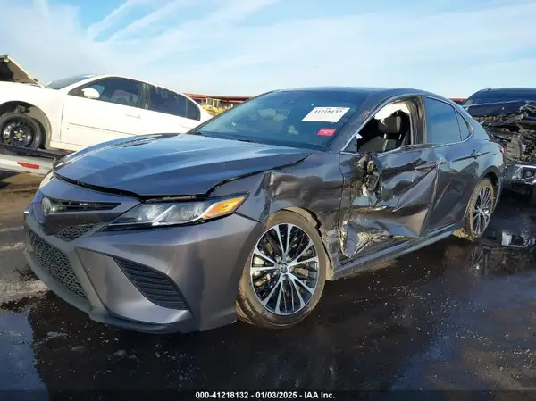 4T1B11HK8KU722650 2019 TOYOTA CAMRY - Image 2