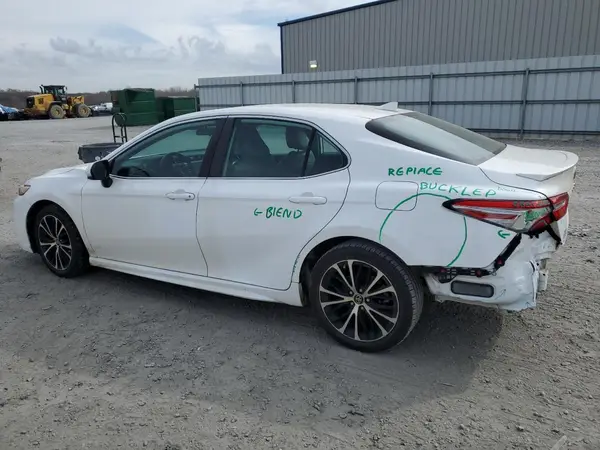 4T1B11HK8KU724706 2019 TOYOTA CAMRY - Image 2