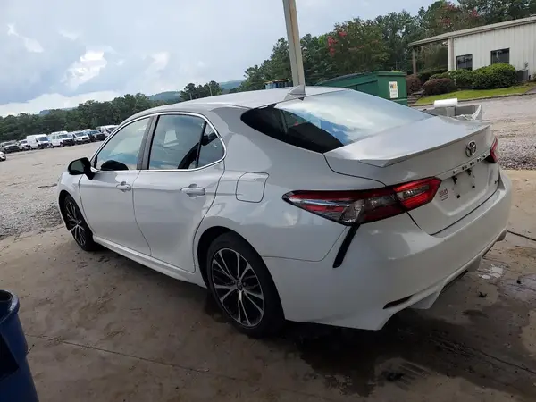4T1B11HK8KU725838 2019 TOYOTA CAMRY - Image 2