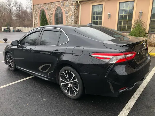4T1B11HK8KU726195 2019 TOYOTA CAMRY - Image 2