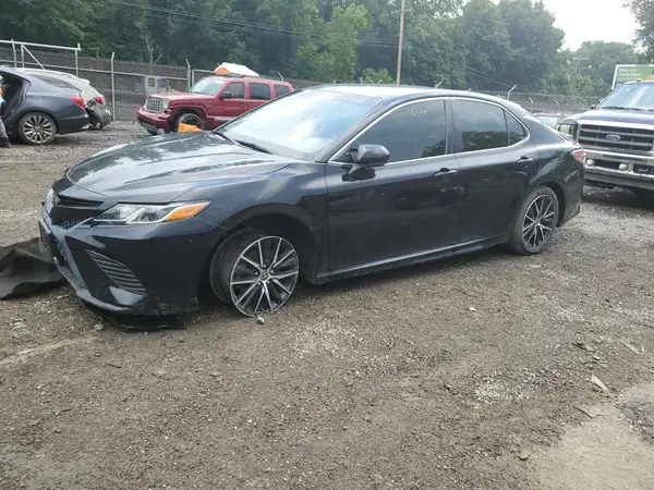 4T1B11HK8KU726388 2019 TOYOTA CAMRY - Image 1