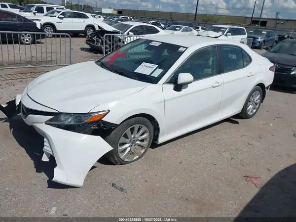 4T1B11HK8KU727931 2019 TOYOTA CAMRY - Image 2