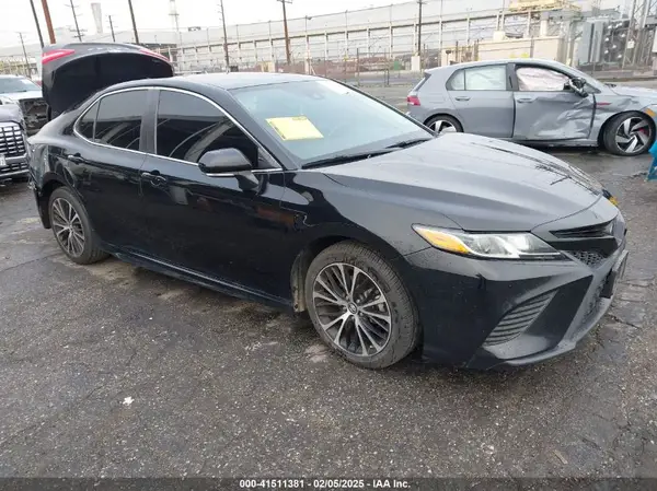 4T1B11HK8KU728559 2019 TOYOTA CAMRY - Image 1