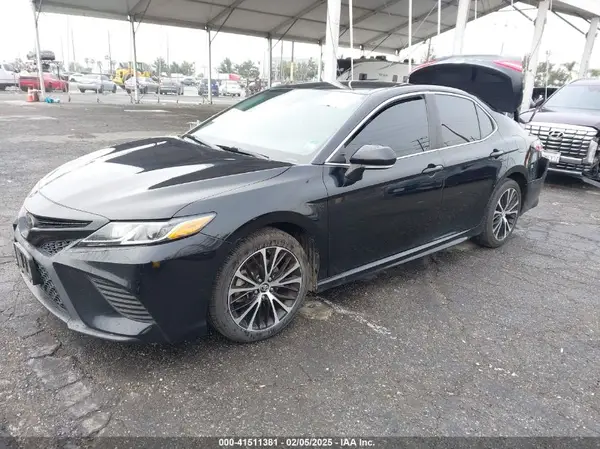 4T1B11HK8KU728559 2019 TOYOTA CAMRY - Image 2