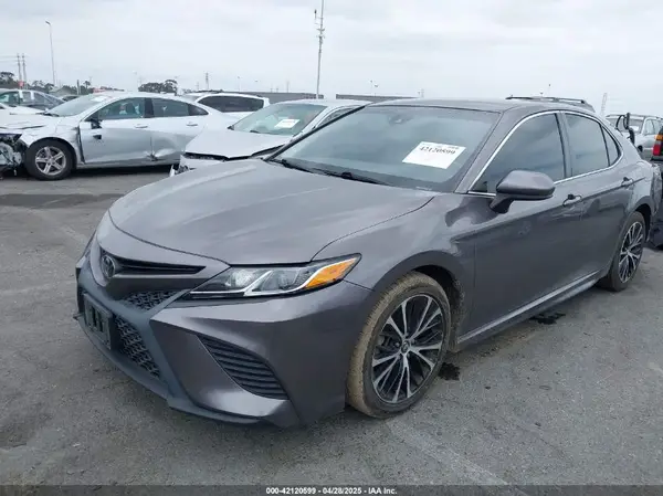 4T1B11HK8KU729761 2019 TOYOTA CAMRY - Image 2