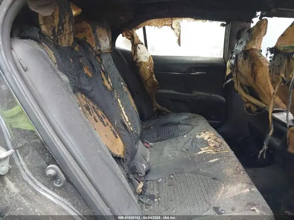 4T1B11HK8KU731736 2019 TOYOTA CAMRY - Image 8