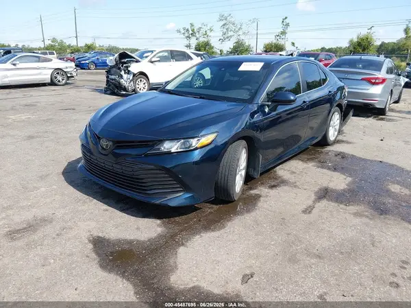 4T1B11HK8KU732630 2019 TOYOTA CAMRY - Image 2