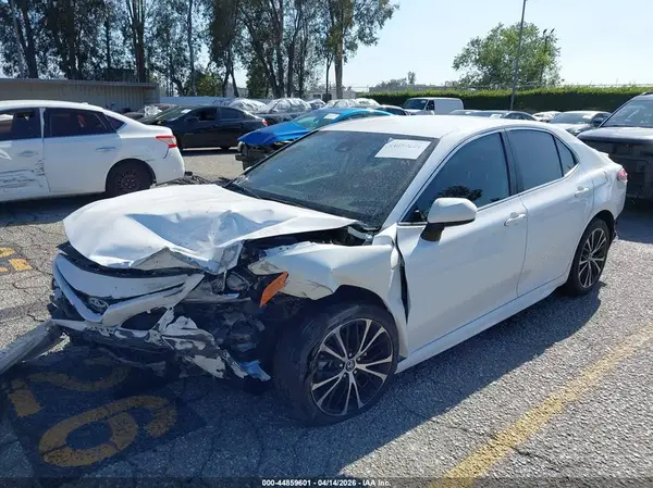 4T1B11HK8KU733289 2019 TOYOTA CAMRY - Image 2