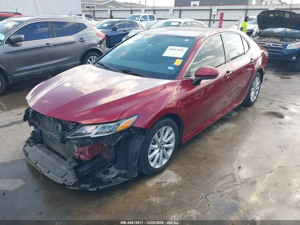 4T1B11HK8KU733308 2019 TOYOTA CAMRY - Image 2