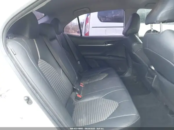 4T1B11HK8KU737665 2019 TOYOTA CAMRY - Image 8