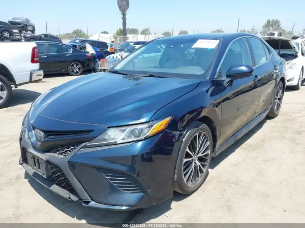 4T1B11HK8KU741876 2019 TOYOTA CAMRY - Image 2