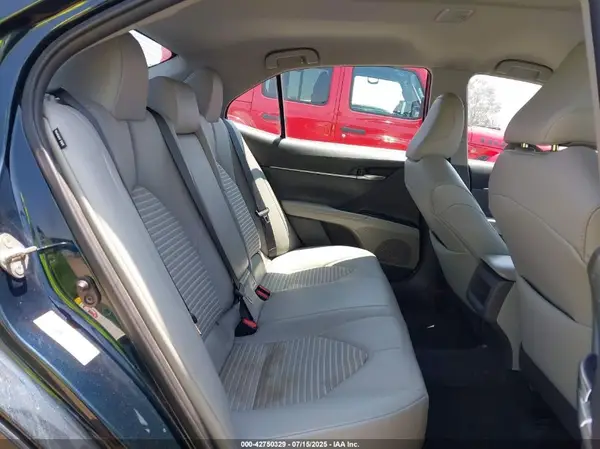 4T1B11HK8KU741876 2019 TOYOTA CAMRY - Image 8