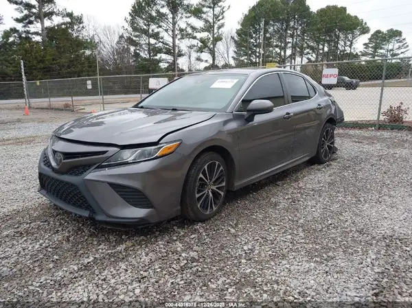 4T1B11HK8KU744163 2019 TOYOTA CAMRY - Image 2