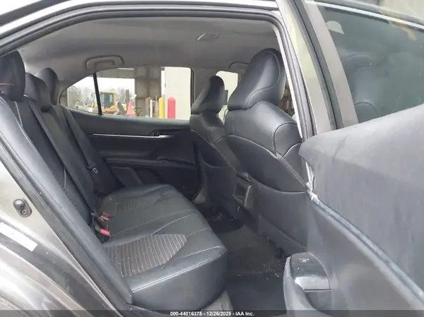 4T1B11HK8KU744163 2019 TOYOTA CAMRY - Image 8