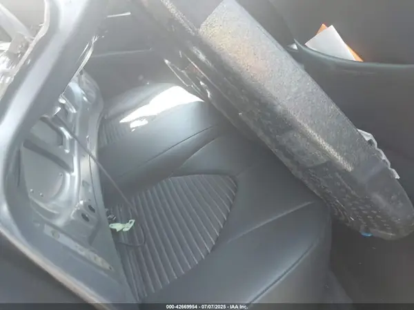 4T1B11HK8KU744728 2019 TOYOTA CAMRY - Image 8