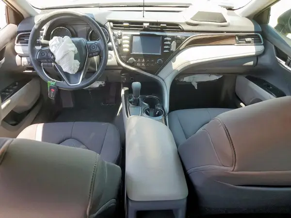 4T1B11HK8KU747239 2019 TOYOTA CAMRY - Image 8