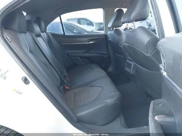 4T1B11HK8KU747368 2019 TOYOTA CAMRY - Image 8