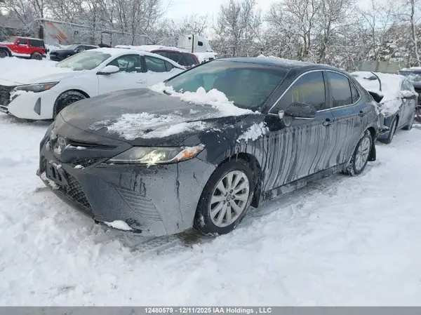 4T1B11HK8KU756426 2019 TOYOTA CAMRY - Image 2