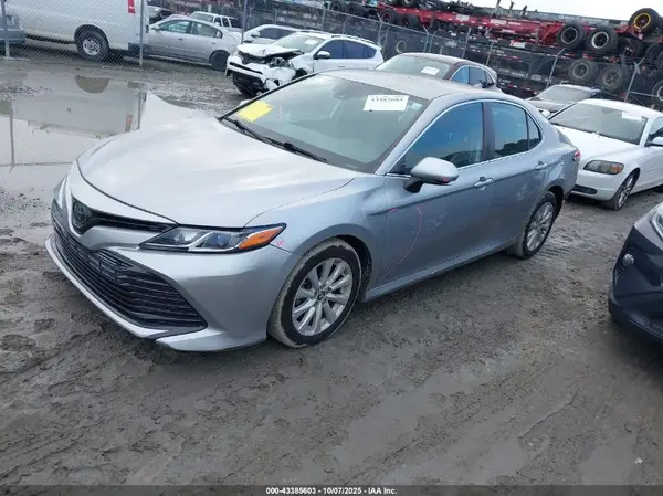 4T1B11HK8KU757480 2019 TOYOTA CAMRY - Image 2