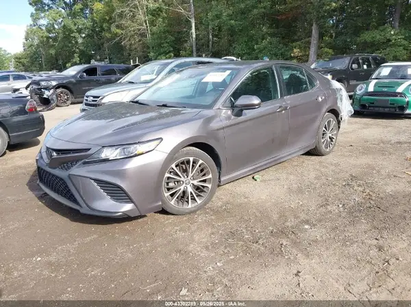 4T1B11HK8KU757558 2019 TOYOTA CAMRY - Image 2