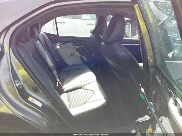 4T1B11HK8KU757558 2019 TOYOTA CAMRY - Image 8