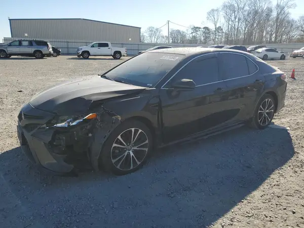 4T1B11HK8KU760220 2019 TOYOTA CAMRY - Image 1