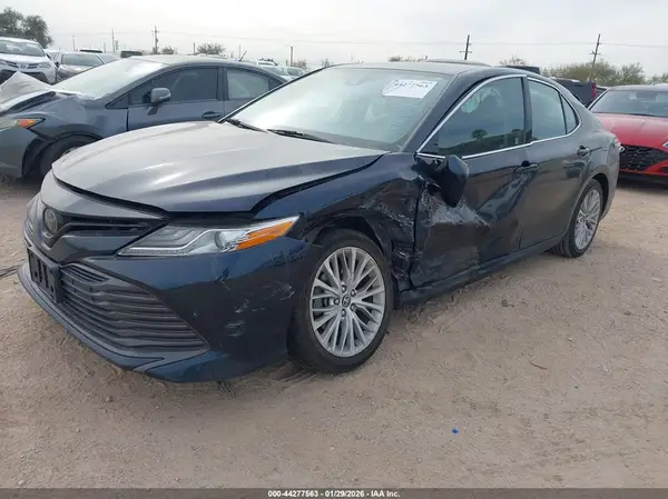 4T1B11HK8KU760850 2019 TOYOTA CAMRY - Image 2