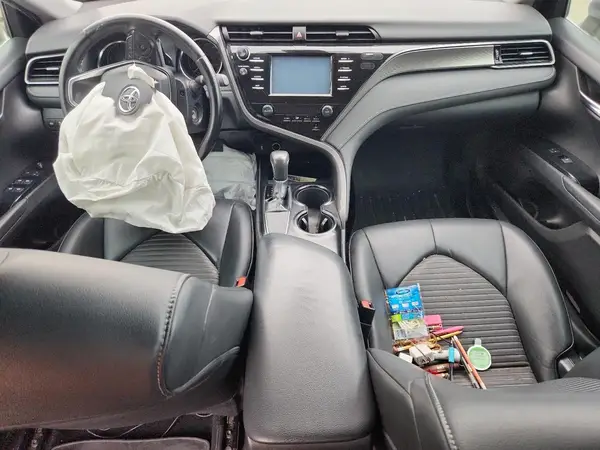 4T1B11HK8KU761044 2019 TOYOTA CAMRY - Image 8