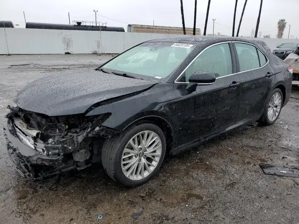 4T1B11HK8KU770147 2019 TOYOTA CAMRY - Image 1