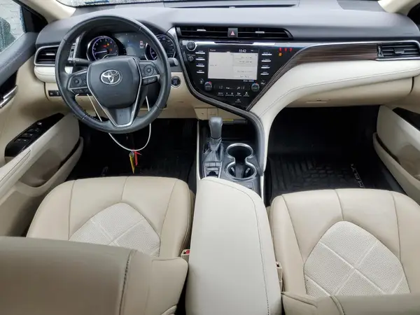 4T1B11HK8KU770147 2019 TOYOTA CAMRY - Image 8