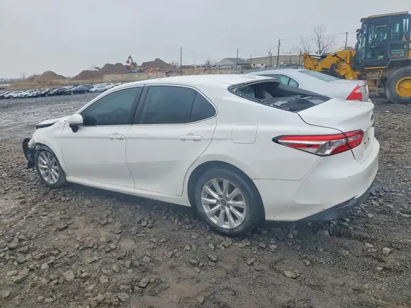 4T1B11HK8KU770410 2019 TOYOTA CAMRY - Image 2