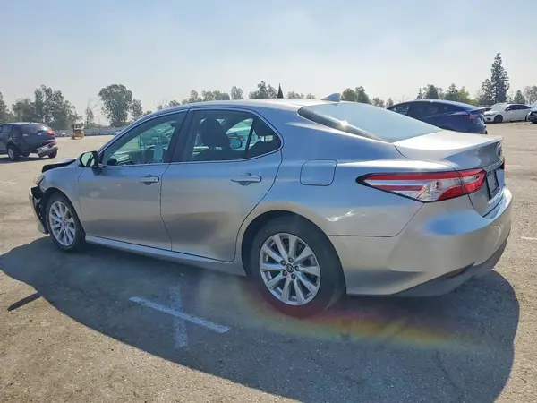 4T1B11HK8KU770472 2019 TOYOTA CAMRY - Image 2