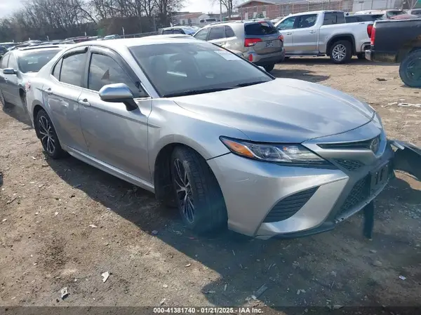 4T1B11HK8KU775123 2019 TOYOTA CAMRY - Image 1
